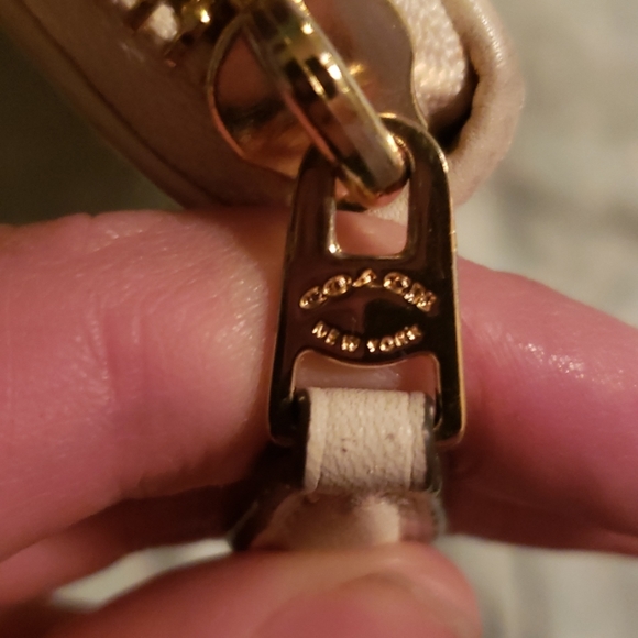 Coach Wallet - Picture 4 of 7